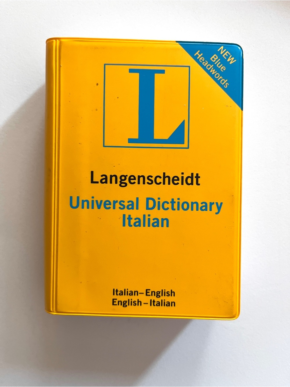 Yellow & Blue Universal Dictionary Italian